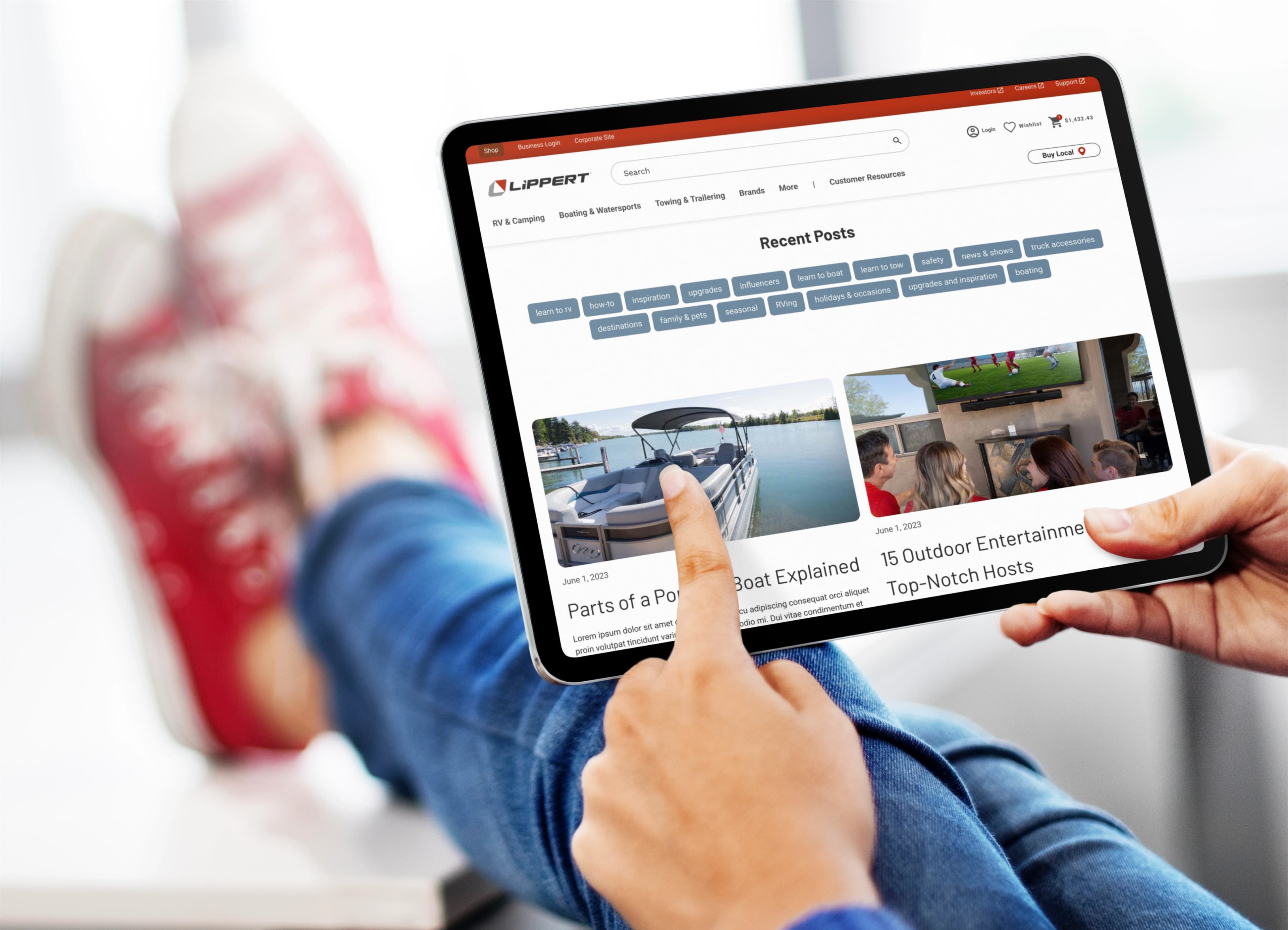 Lippert overview person on tablet image