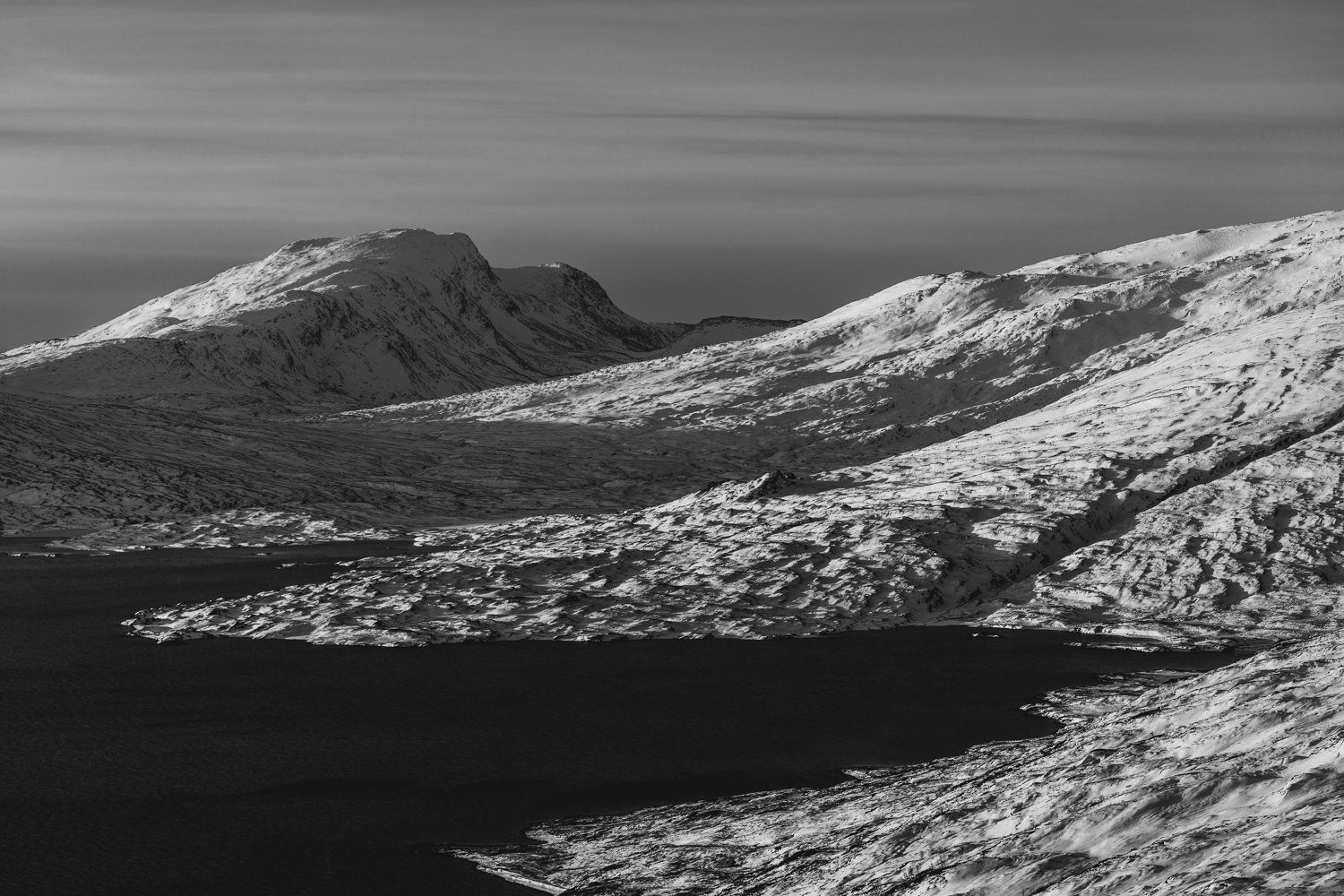 B&W mountain image